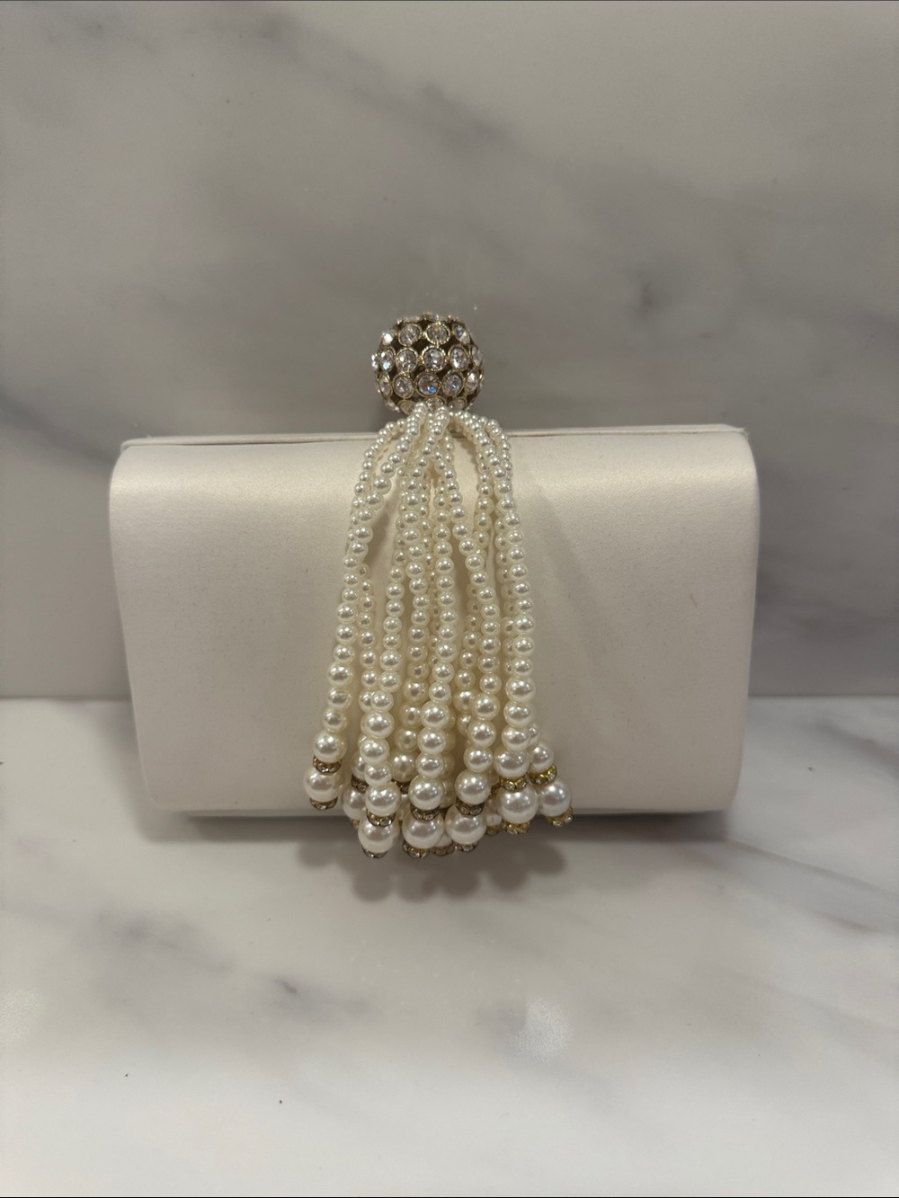 Pearl Tassel Evening Clutch - White
